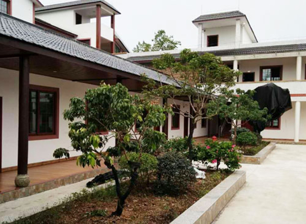 公寓四合院
